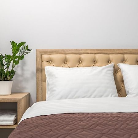 Aqua Marina Hotel Kherson Ngoại thất bức ảnh