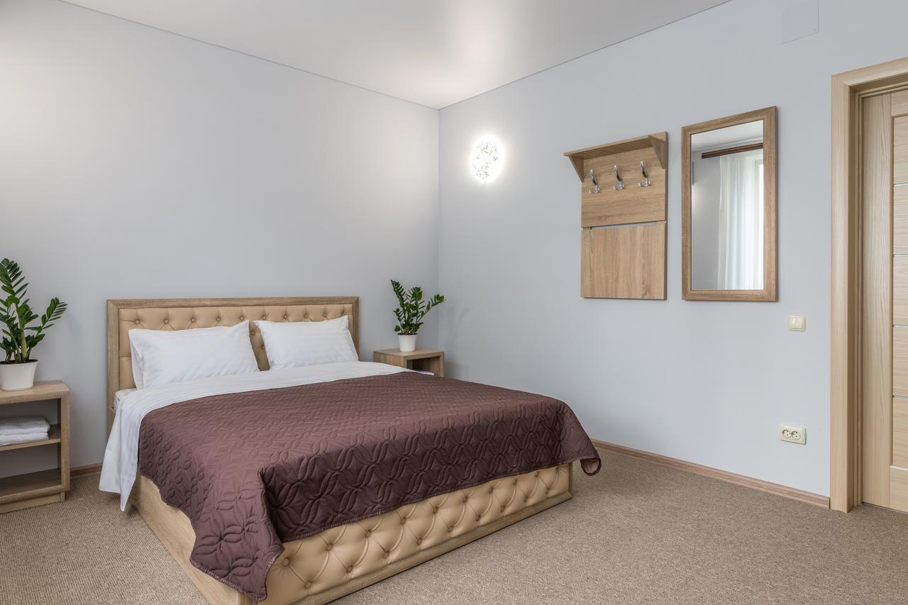 Aqua Marina Hotel Kherson Ngoại thất bức ảnh
